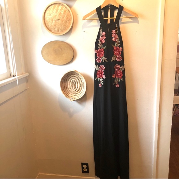 Dresses & Skirts - Rose appliqué halter maxi dress with open back